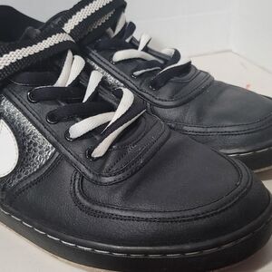 Nike Black and White Men's Athletic Sneakers